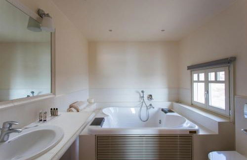 Villa Itis Luxury Suite with Balcony, Panoramic View & Jacuzzi - Foto 13