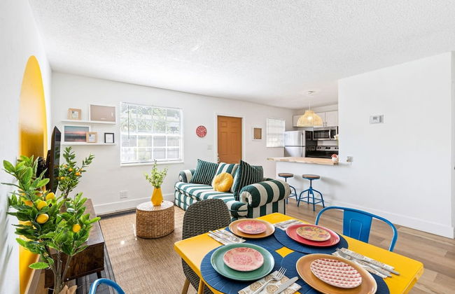 Lovely 2 BR Condo in Sailboat Bend - Photo 1