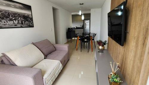 Apto aconchegante Centro Lago com 2 banheiros - Foto 1