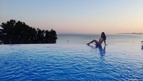 SUNNY HOUSE AT THE BEACH infinity pool shared - Foto 1