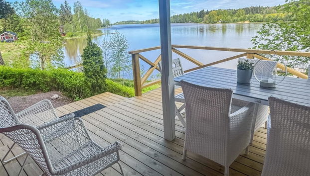 Punatulkku - Foto 2, Inside other