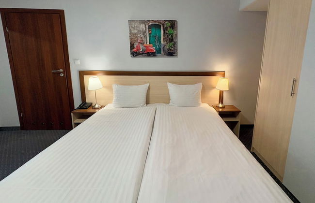 POLECZKI RESIDENCE APARTMENTS - Photo 28