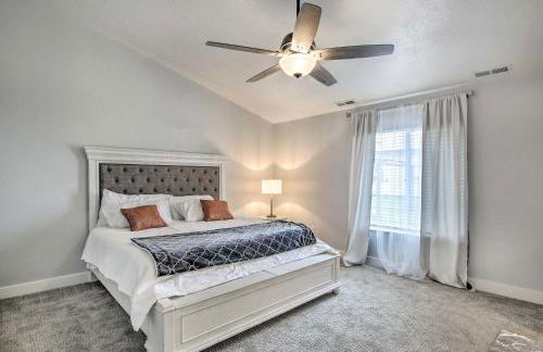 Cozy and Chic Abode about 11 Mi to Bloomington Lake - Foto 11