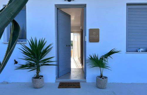 L A Boutique Suites with Private Hot Tub - Photo 46