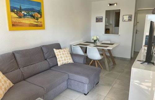 Apartment Newly Renovated Aircond-wifi-pool-sea View-150m to Beaches- Saint Aygulf - Foto 4