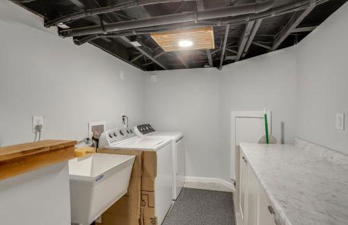 Walk to Lake Erie Spacious Home in Sandusky! - Foto 28