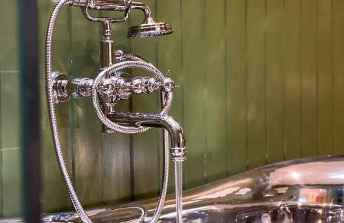 Waters Edge, Talkin Tarn, a luxurious bungalow with stunning views over the tarn - Foto 17