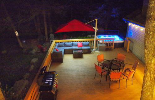 Family retreat, Closest Rental House to POOL & BEACH, Hot tub, Game Room - Foto 2
