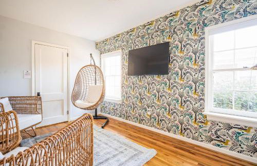 4BR/3BA Luxurious Decatur Home w/ Patio & Backyard - Foto 2