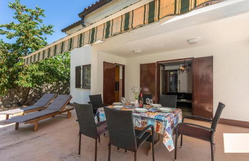 Stunning Home In Muraj With Kitchen - Photo 12