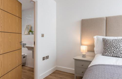 Waves Falmouth-hot tub games room very close to Swanpool beach and Falmouth GC - Foto 9