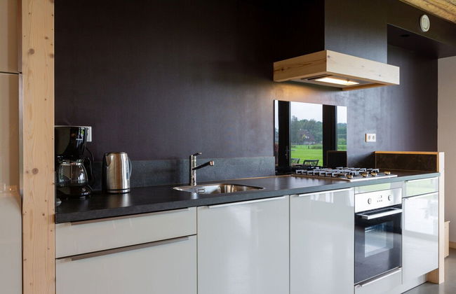 Peaceful Farmside Bungalow - Photo 8