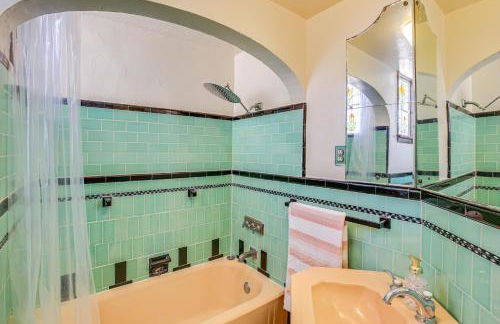 1 Mi to Ocean! Home with Rooftop Deck in Long Beach - Foto 11