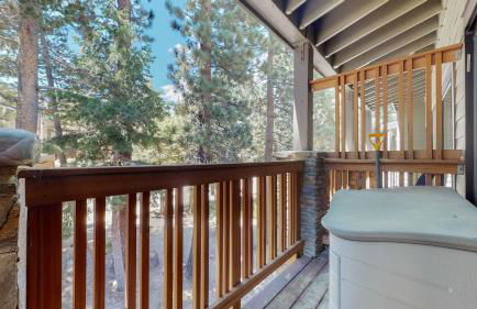 Escape to The Summit - Pool & HT Next Door - Foto 2