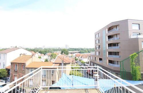 Disponible - Maison Entière Rénovée - Matelas Emma - RERB, 5mn Paris - Parking Rue Gratuit - Matelas Emma - 6 pers - 2 Terrasses - Foto 11