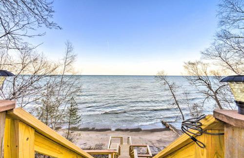 Lakefront Applegate Retreat w/ Private Beach! - Photo 2