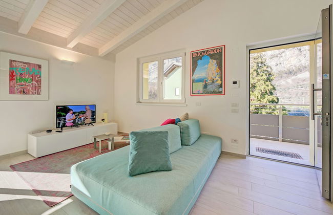 Mirabelle - Photo 12