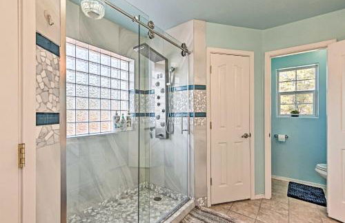 Near Trails, Lakes and Golf Pinetop Home with Deck - Foto 13