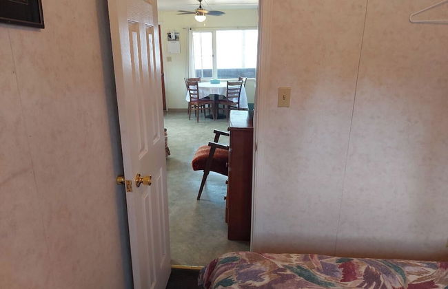 Escott Bay Resort - Photo 17