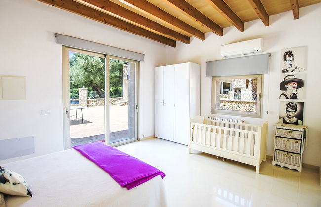 4 bedroom House in Maria de la Salut with private pool and garden - Photo 11