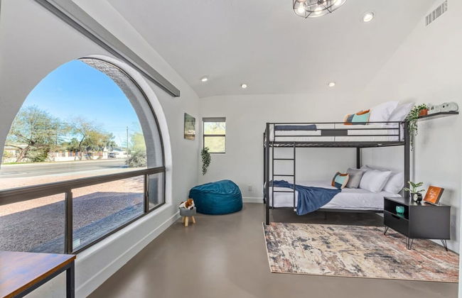 5BR Resort-style Oasis 2 Primary s Cabana Gameroom - Photo 27