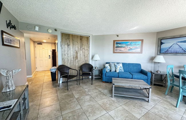 Ocean Front Condos at Patricia Grand - Foto 39