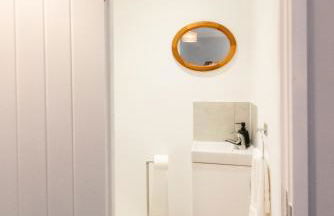 4 Bedroom Home - Contractor Ready - 2 Mins to Town CM7 - Foto 49