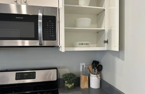 Bright & Airy 1 BDRM Private Apt - Foto 4