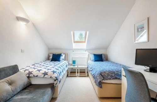 Spacious Flat A Few Mins Walk to Carlyon Bay Beach - Foto 4