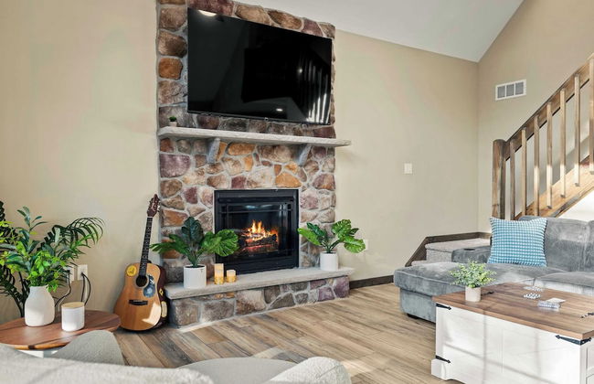 Lakeview Sunset Heaven Waterfront Escape + Private Dock Firepit + Game Room New Construction - Photo 9