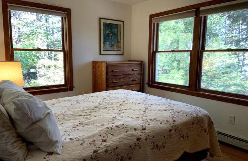 Beautiful Maine Retreat 4 Bdrm Lakeside Cottage - Foto 13