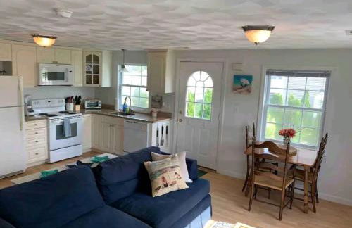 Townhouse A, Ocean Road, Point Judith - Photo 3