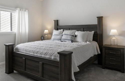 April Point Dr S - Photo 3