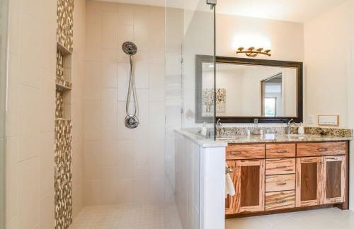 Skytop Chalet Pet Friendly, Hot Tub and Views - Foto 18