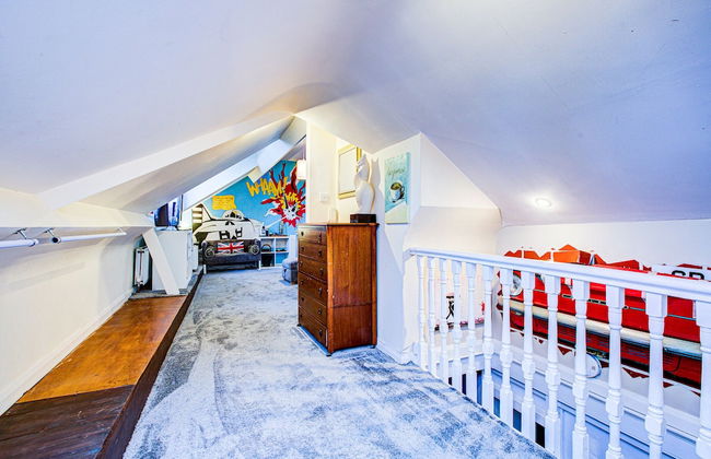 Entire Artistic Open-plan Top Floor Apartment - Foto 27