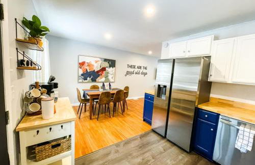 Sparkling Saratoga 3BR home near Track and SPAC Dogs - Foto 22