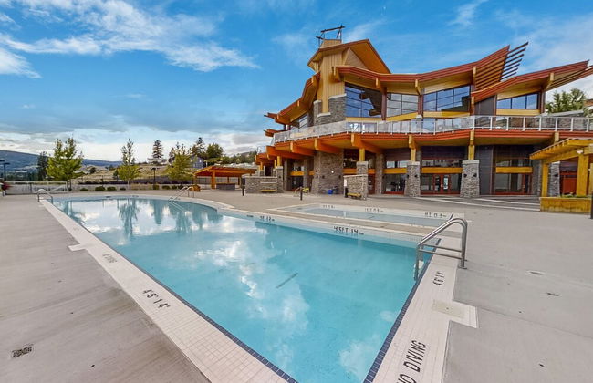 Corner Unit w Large Deck & Amazing View - Photo 28