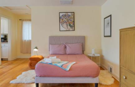 PoolHot Tub Firepit Near Hikes Shops Dining Cragswood Lodge by AvantStay - Foto 47