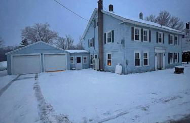 3,000 Sq Ft Historic Colonial Minutes from Okemo with Direct VAST Trail Access - Foto 33