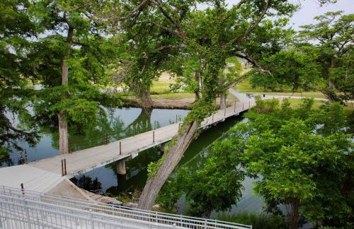 Mariposa Monarch - Walk to River - Foto 7