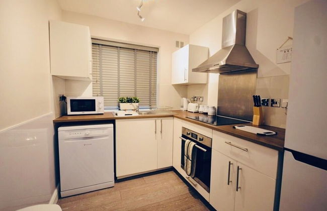 Stunning 3-bed Ground Floor Apartment in Coventry - Foto 17