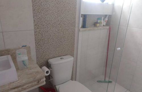 Casa em Itanhaém com 2 quartos garagem p 2 carros, churrasqueira, piscina 200 m da praia - Foto 12