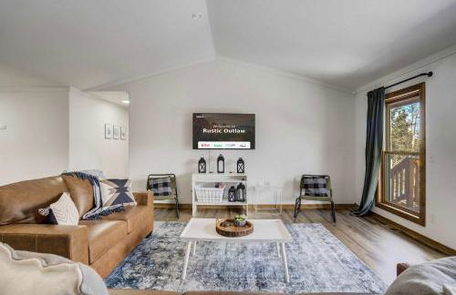 Rustic Outlaw Secluded Escape with Stunning Views - Foto 9