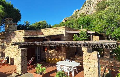 Villa La Lecceta surrounded by greenery and sea view with sunset - Foto 11