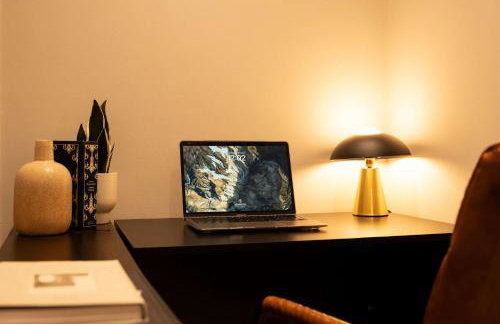 Premium Tower Hill Serviced Apartment - Photo 17