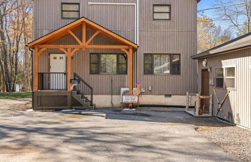 Lakefront with Beach Game Room Fire-pit and More - Foto 19