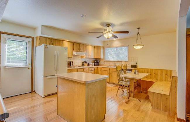 4 BR Country Home in Suburbs W/trails & Parks - Foto 16