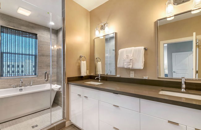 Modern 4BR Townhouse in Bienville Villas - Foto 17