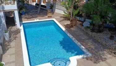 Villa les Pins - Foto 1