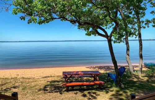 Unwind at Lake Buchanan: Charming Cabin, Panoramic Views, Outdoor Activities & Vineyards in Texas - Foto 11